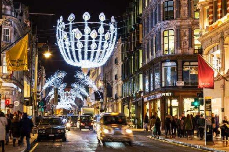 London (Regent Street) at Christmas